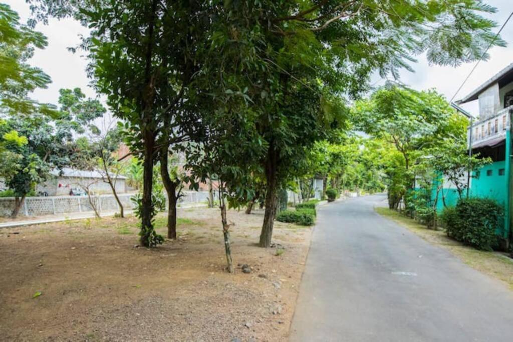 Villa Amalura I Yogyakarta Exteriör bild