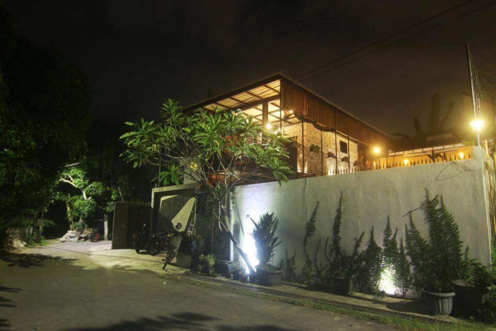 Villa Amalura I Yogyakarta Exteriör bild