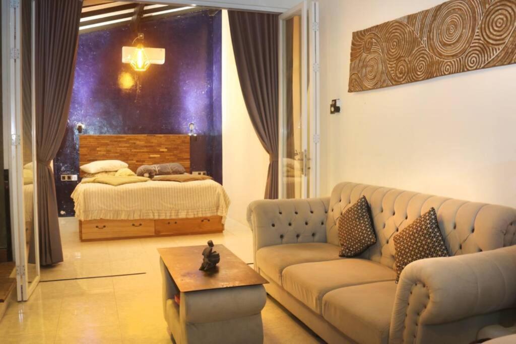 Villa Amalura I Yogyakarta Exteriör bild