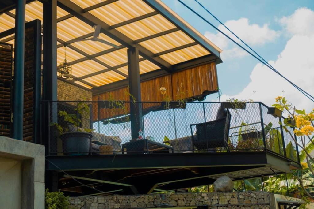 Villa Amalura I Yogyakarta Exteriör bild